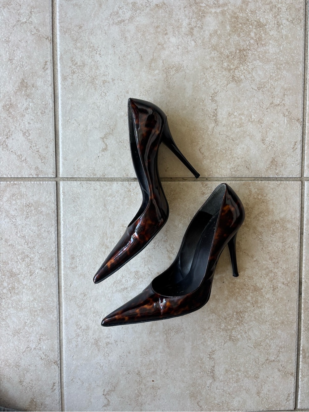 Stuart Weitzman Tortoiseshell Pointed Toe Stiletto Pumps